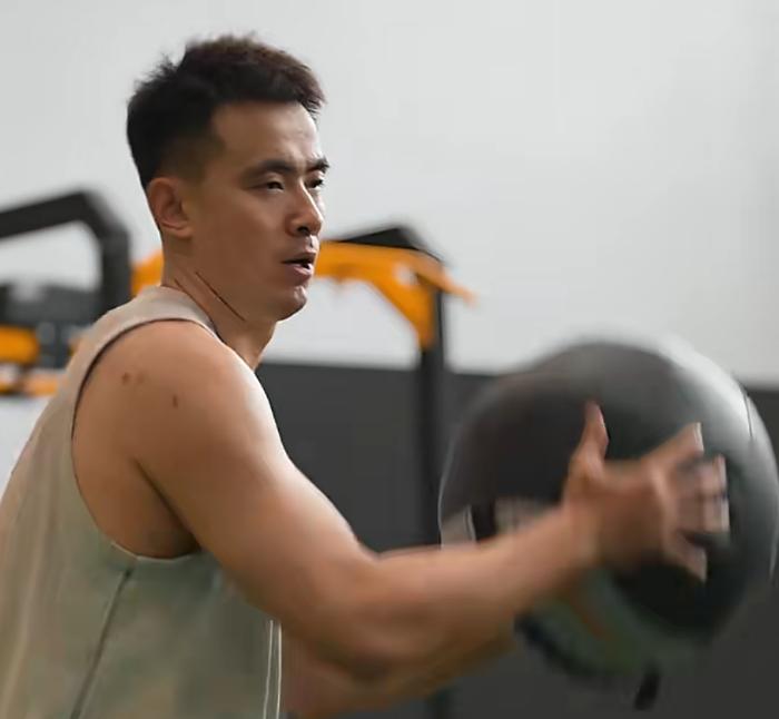 海星TV-辽宁官宣！赵继伟已回国归队训练，强化体能，全力为全运会准备！