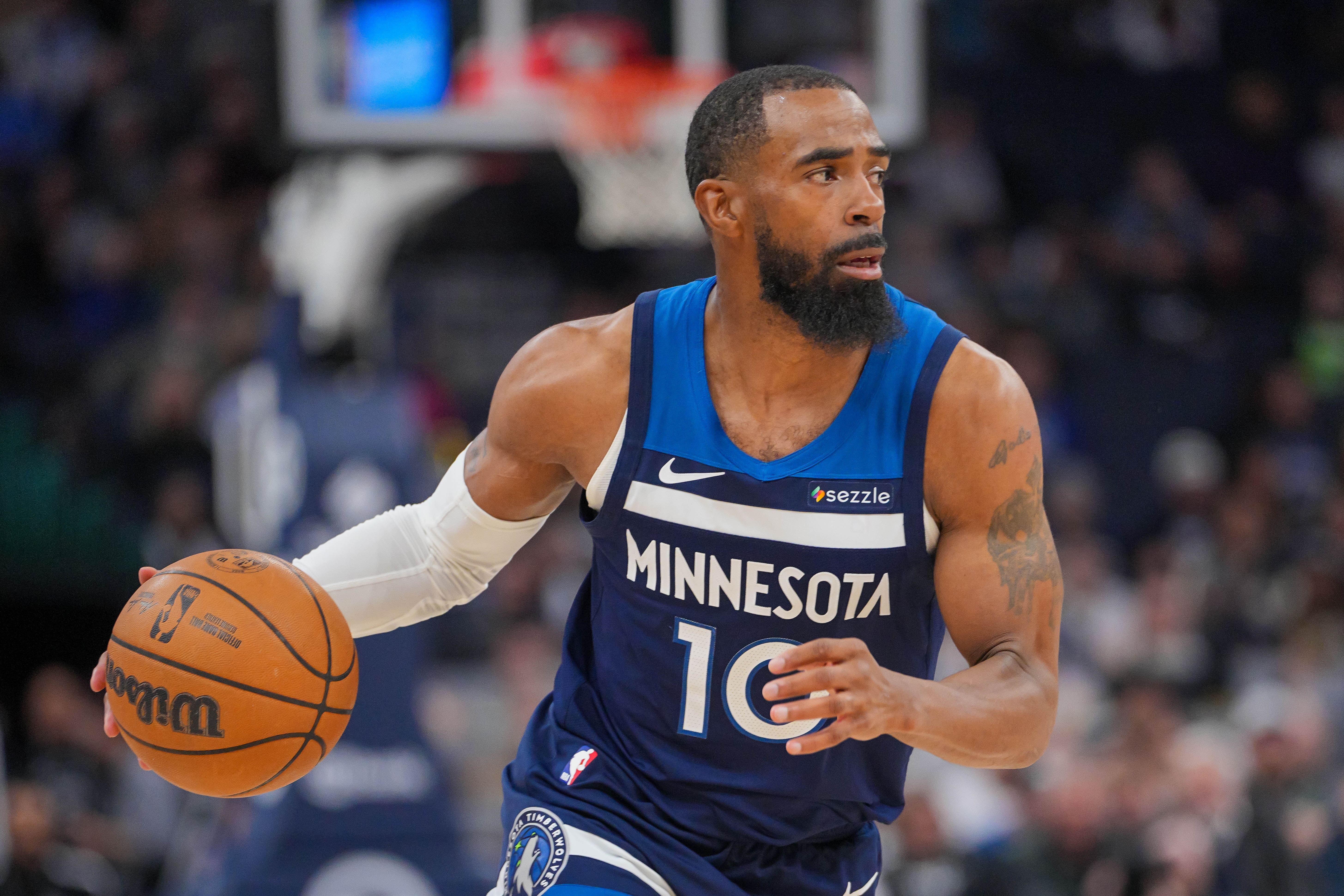 海星体育直播-森林狼为追字母哥清理空间 公牛换来艾维&amp;康利后怀特也将离队？