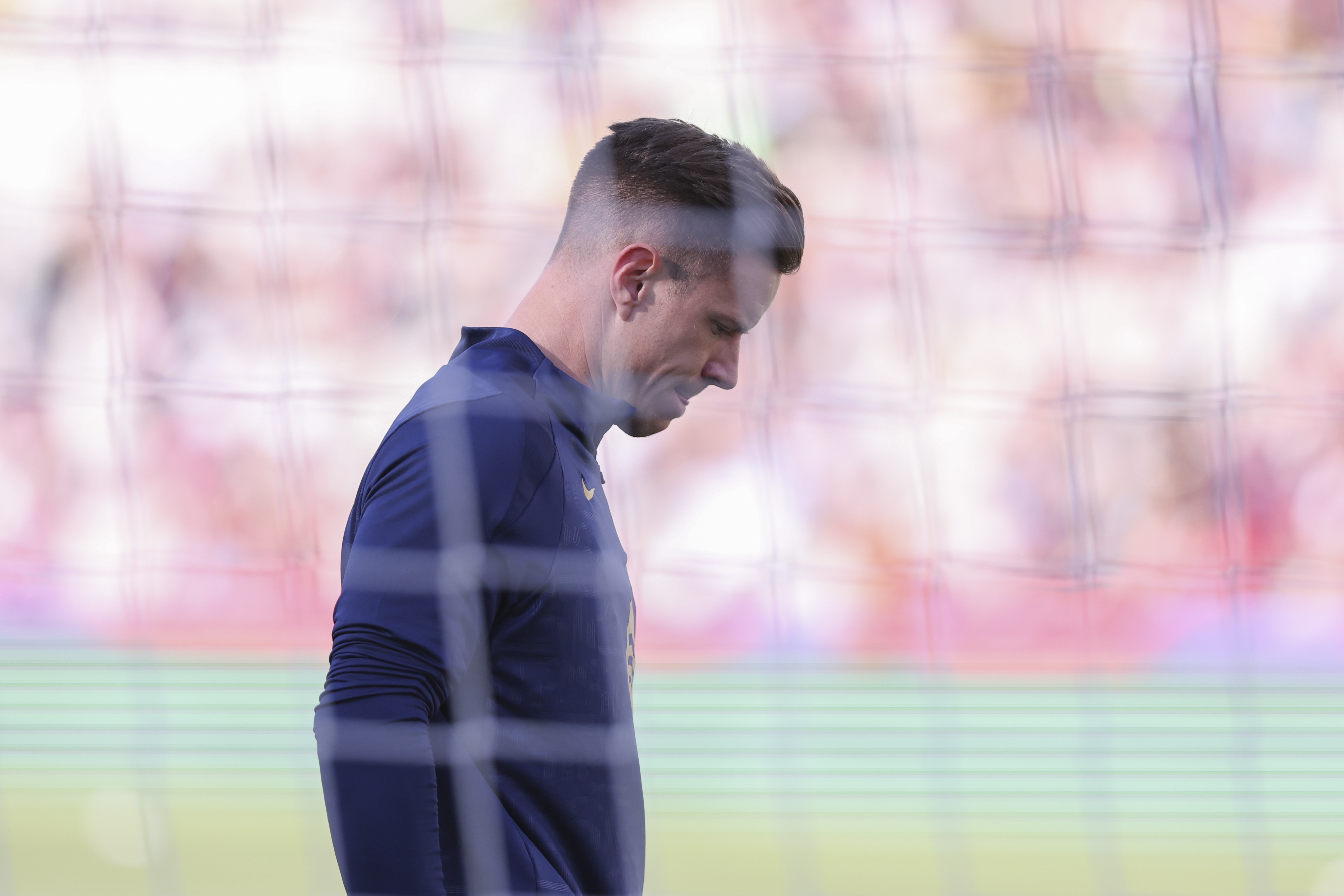 特尔施特根是否加盟？赫罗纳主帅：我无法讨论不在球队内的球员