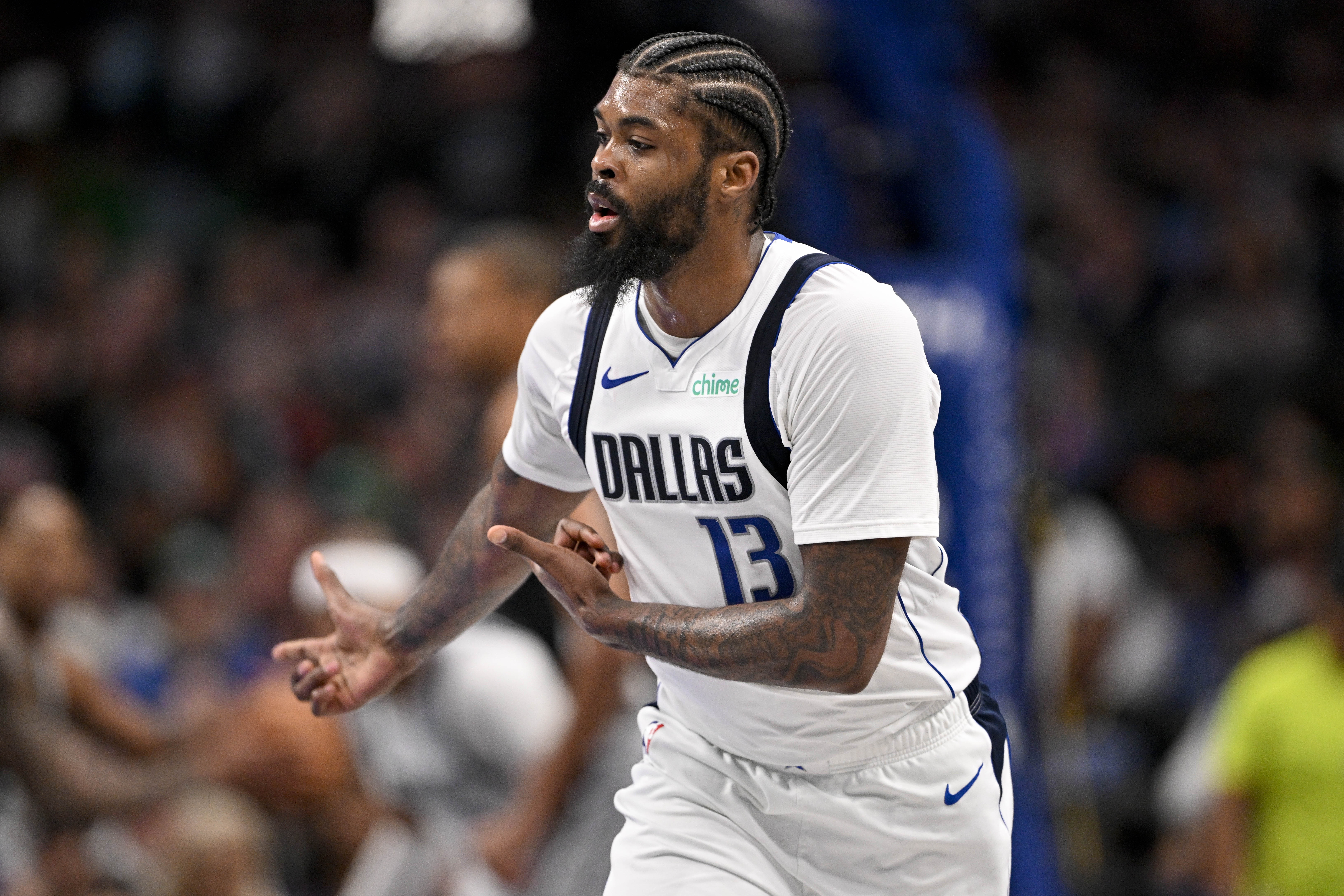 海星体育-获胜功臣！马绍尔首发32分钟 12中8&amp;8罚全中砍下25分5板7助